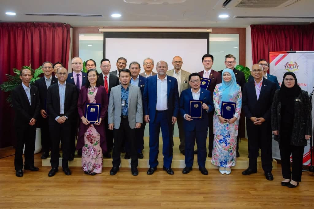 இலக்கவியல் அமைச்சின் குறிக்கோள்களை வலுப்படுத்த இலக்கவியல் அமைச்சு சகாக்கள் நியமனம்