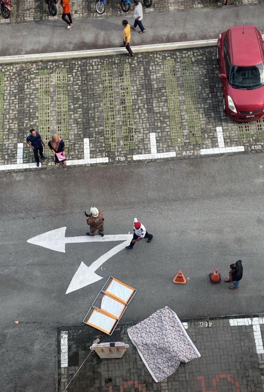 14 மாடியிலிருந்து கீழே விழுந்து மாது மரணம்