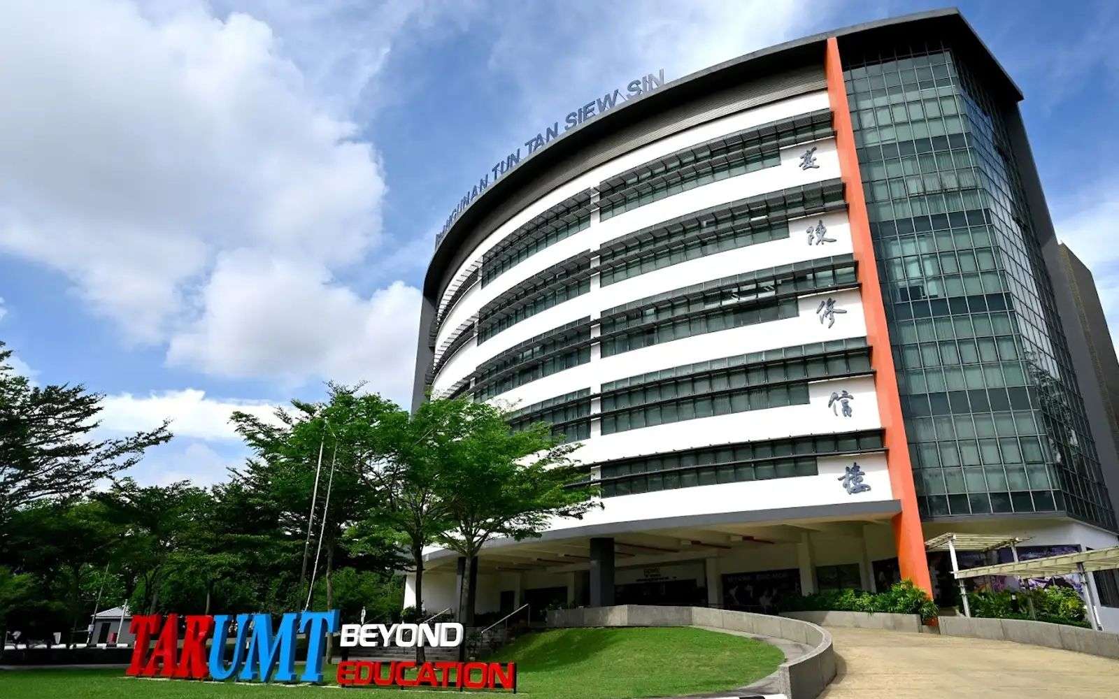 முக்கியப் பொறுப்பாளர்கள் பதவி விலக வேண்டும்