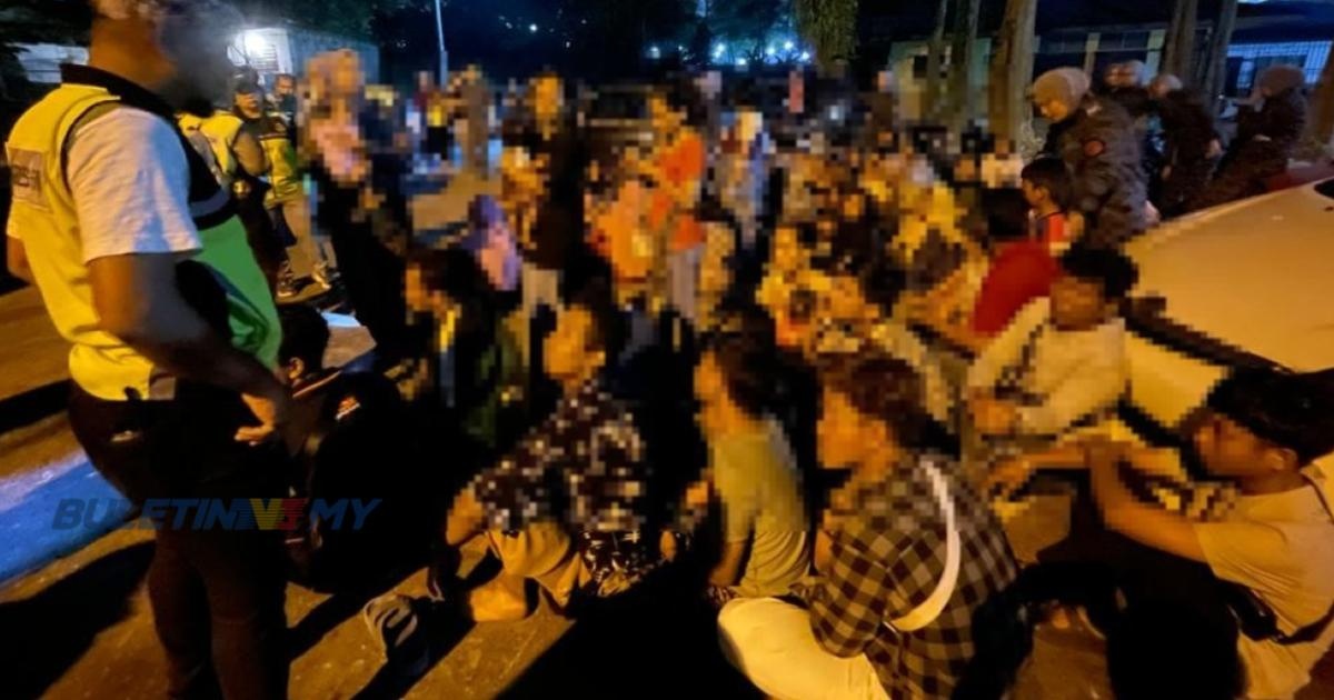 9 குழந்தைகளுடன் 104 சட்டவிரோதக் குடியேறிகள் கைது!