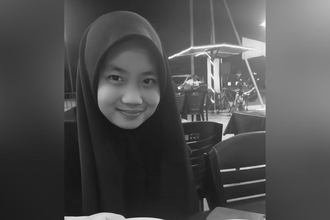 மாணவி ஸாரா கழுத்தில் இரத்தத்துடன் கீழே விழுந்து கிடந்தார் - பாதுகாவலர் சாட்சியம்!