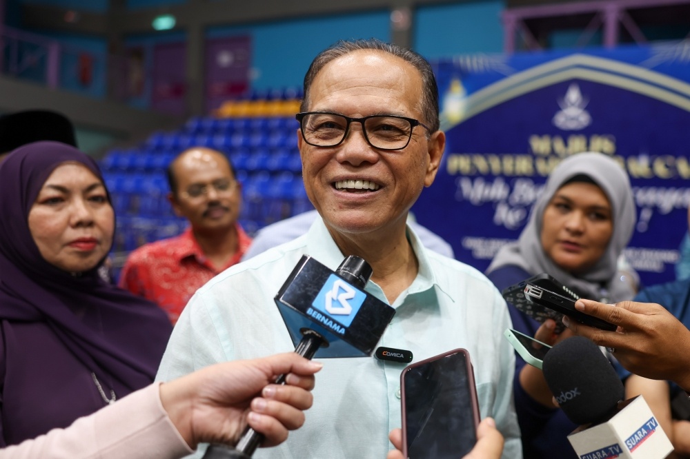 பகாங் அரசு ஊழியர்களுக்கு 200 முதல் 300 ரிங்கிட் வரை உதவித் தொகை - மாநில அரசு பரிசீலனை!