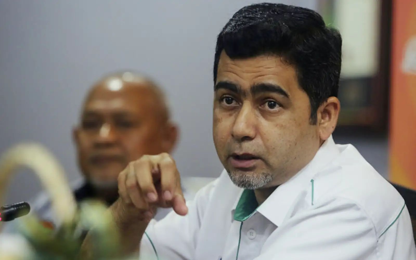 சபா பாஸ் தலைவரின் வீட்டில் சிவப்புச் சாயம் வீச்சு