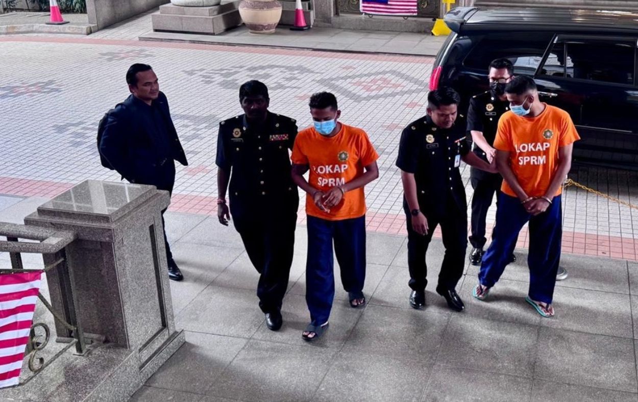 கடத்தல், பொய்யான பிரகடனம்: நிறுவன இயக்குநர், நிர்வாகி கைது