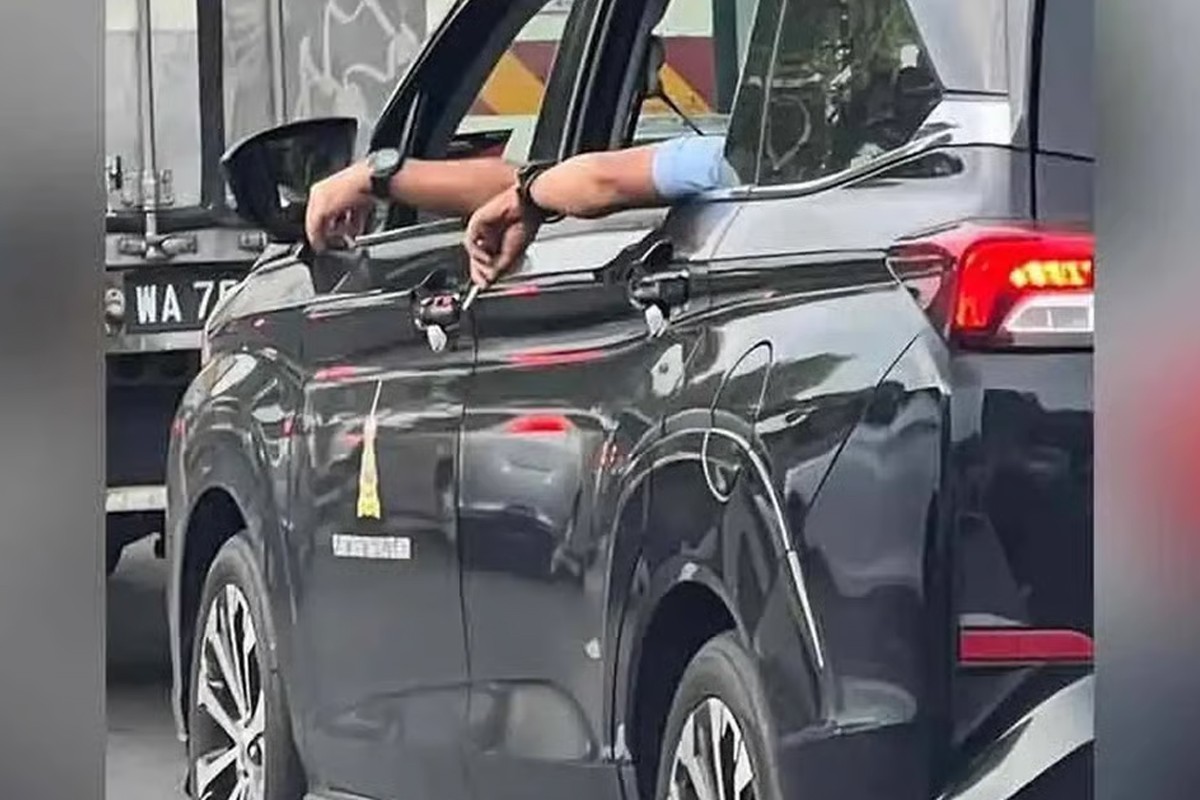 சிலாங்கூர் மாநில அரசு அதிகாரிக்குக் காரணம் கோரும் கடிதம்