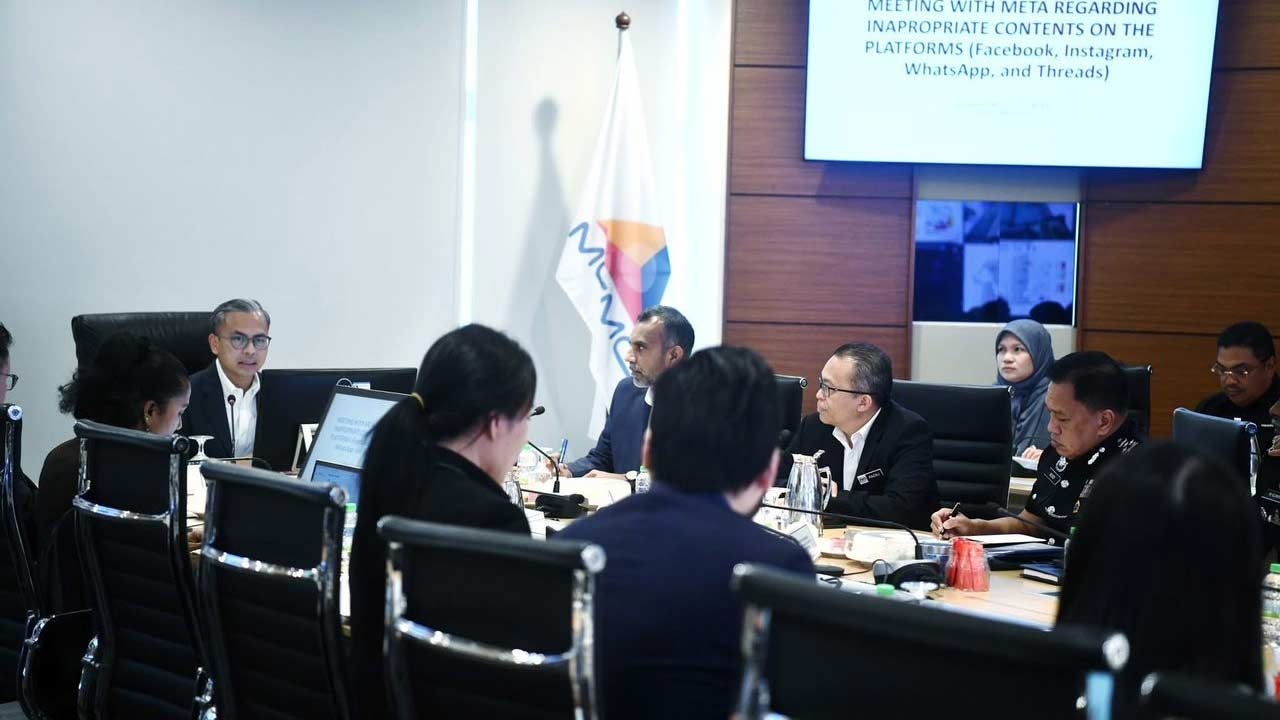 ஓன்லைன் குற்றச்செயல்களை முறியடிப்பதில் மேத்தா தோல்வி