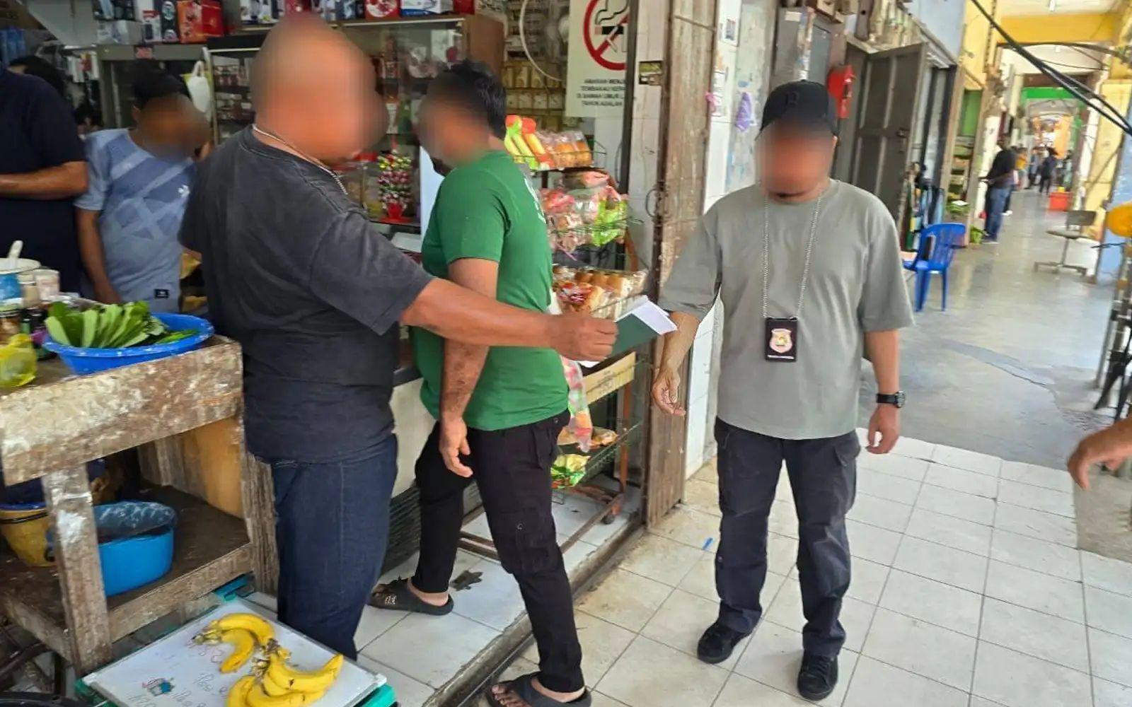 ஜோகூர் மாநிலத்தில் 96 சட்டவிரோதக் குடியேறிகள் கைது