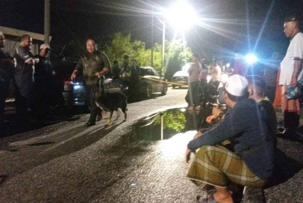 ஆணும், பெண்ணும் வெட்டிக் கொலை: முன்னாள் கணவரை போலீஸ் தேடுகிறது