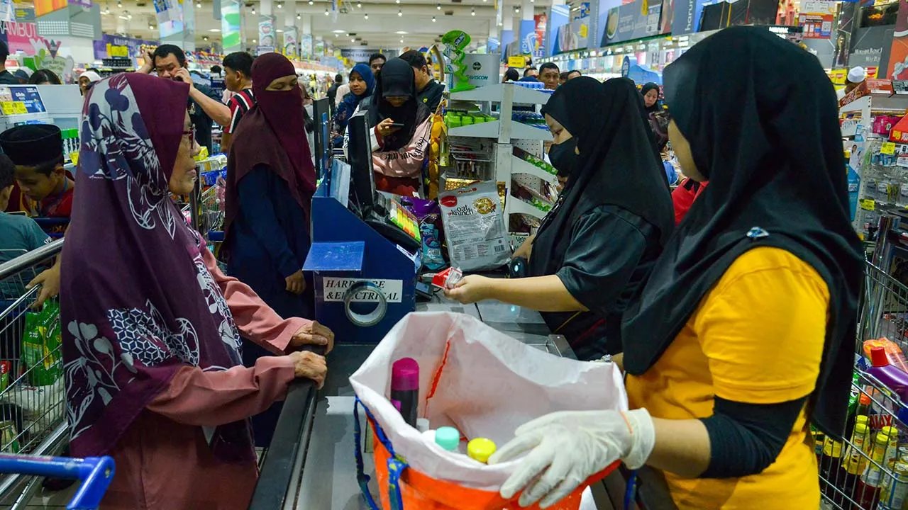 சாரா உதவித் திட்டத்தில் 13 மில்லியன் மக்கள், 100 ரிங்கிட்டைப் பயன்படுத்தினர்