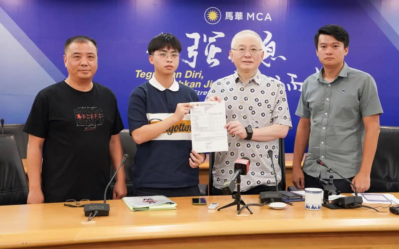 மலாயா பல்கலைக்கழக காலியிட எண்ணிக்கையில் முரணான தகவல் ஏன்? - உயர்க்கல்வித் துறைக்கு மசீச கேள்வி