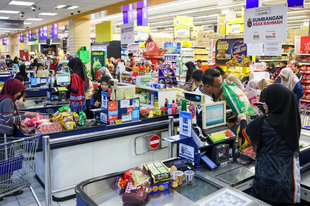 சாரா அடிப்படை உதவித் திட்டம்: இரண்டு நாளில் 17 லட்சம் பேர் 110 மில்லியன் ரிங்கிட்டைச் செலவிட்டனர்