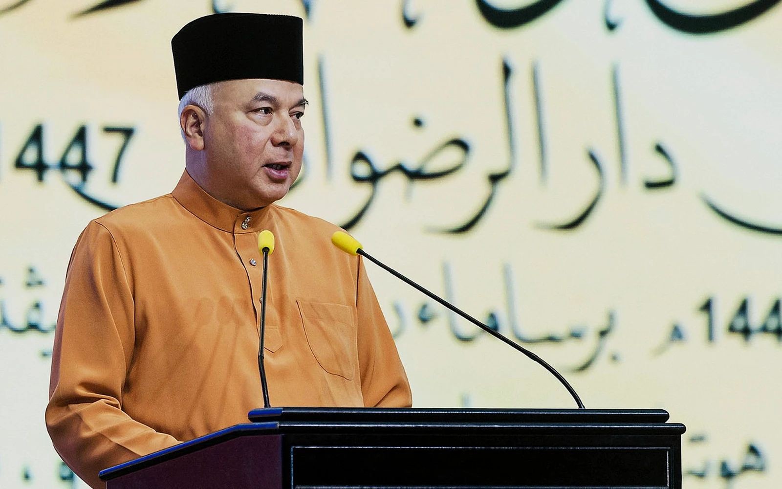 சமூக ஊடகங்களில் அவதூறு,வெறுப்புணர்வைத் தூண்டுவதை நிறுத்துங்கள்