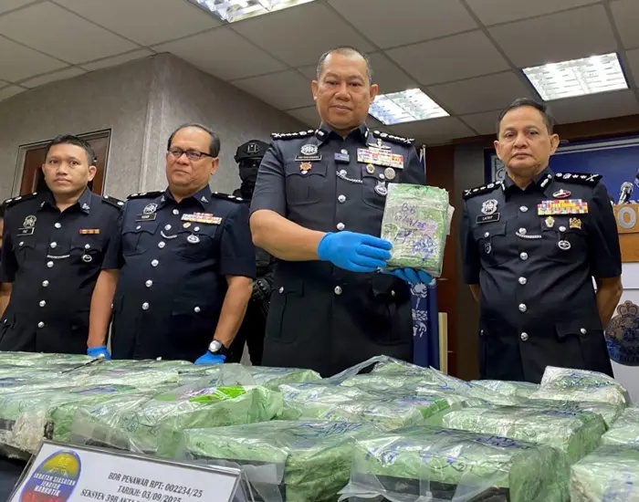 ஜோகூரில் சர்வதேச போதைப் பொருள் கடத்தல் தம்பதி கைது! 3 மில்லியன் ரிங்கிட் மதிப்பிலான போதைப் பொருட்கள் பறிமுதல்!