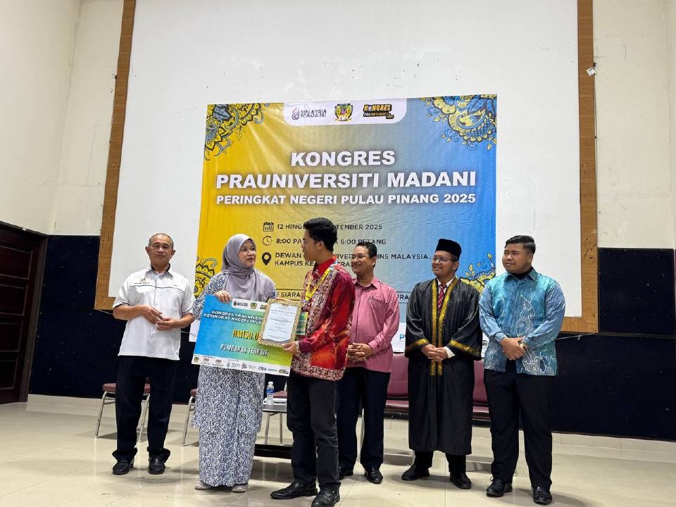 மெட்ரிகுலேஷன், எஸ்டிபிஎம் விவகாரத்தைச் சர்ச்சையாக்குவதைக் கைவிடுவீர் !