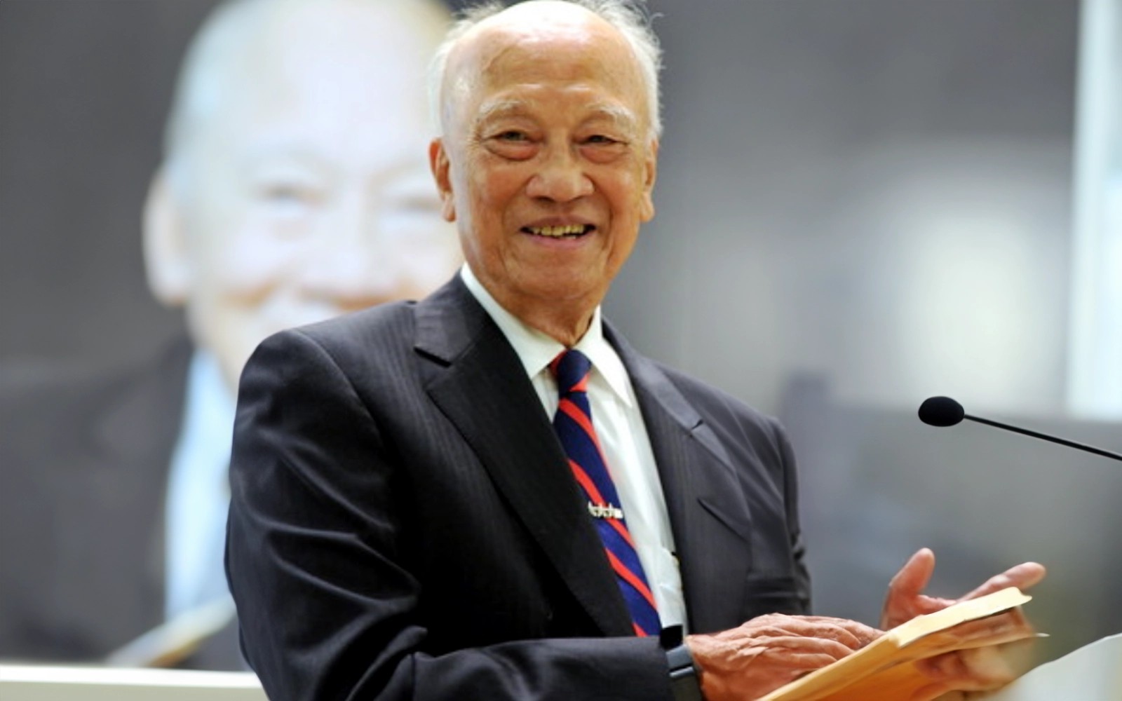 முன்னாள் ஆயுதப்படைத் தளபதி ஹஷிம் அலி காலமானார்