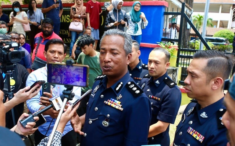 மாணவி கொலையுண்டதற்கு காதலை நிராகரித்தது காரணமா?