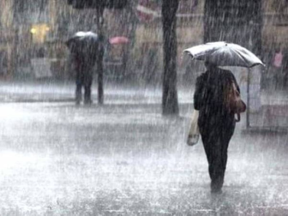 இடியுடன் கூடிய அடை மழை நாளை வரை தொடரும்