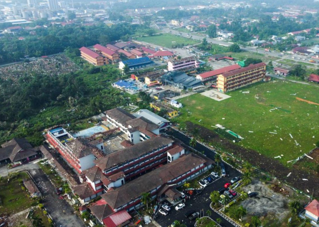 சிலாங்கூரில் புயலால் சேதமடைந்த 4 பள்ளிகளைச் சேர்ந்த மாணவர்களுக்கு வீட்டிலிருந்தே கற்றல் வகுப்புகள்!