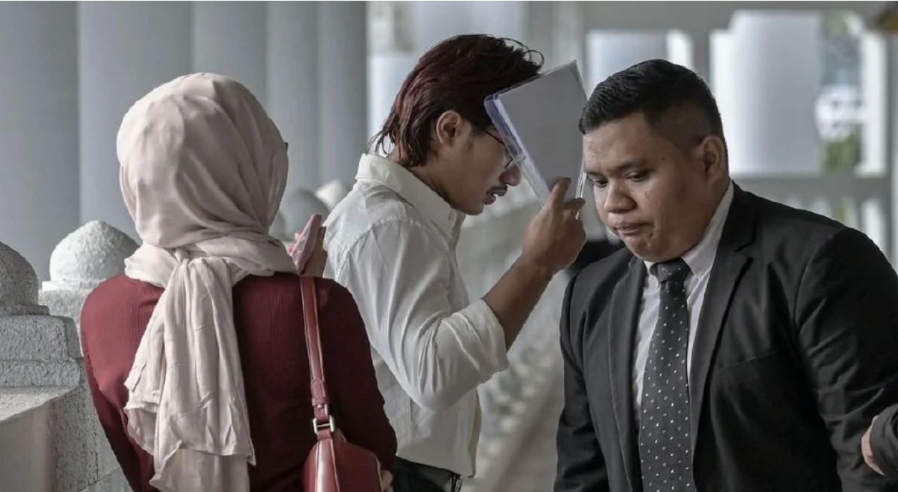 ஆபாச உள்ளடக்க வீடியோக்கள் விற்பனை: பல்கலைக்கழக மாணவனுக்கு 10 ஆயிரம் ரிங்கிட் அபராதம்