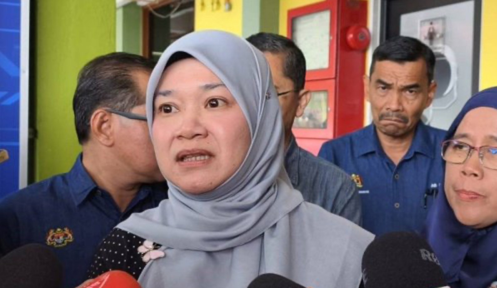 மாணவிகளைப் பாலியல் வன்கொடுமை செய்த வழக்கில் சிக்கிய மாணவர்கள் எஸ்பிஎம் தேர்வை எழுத அனுமதி!