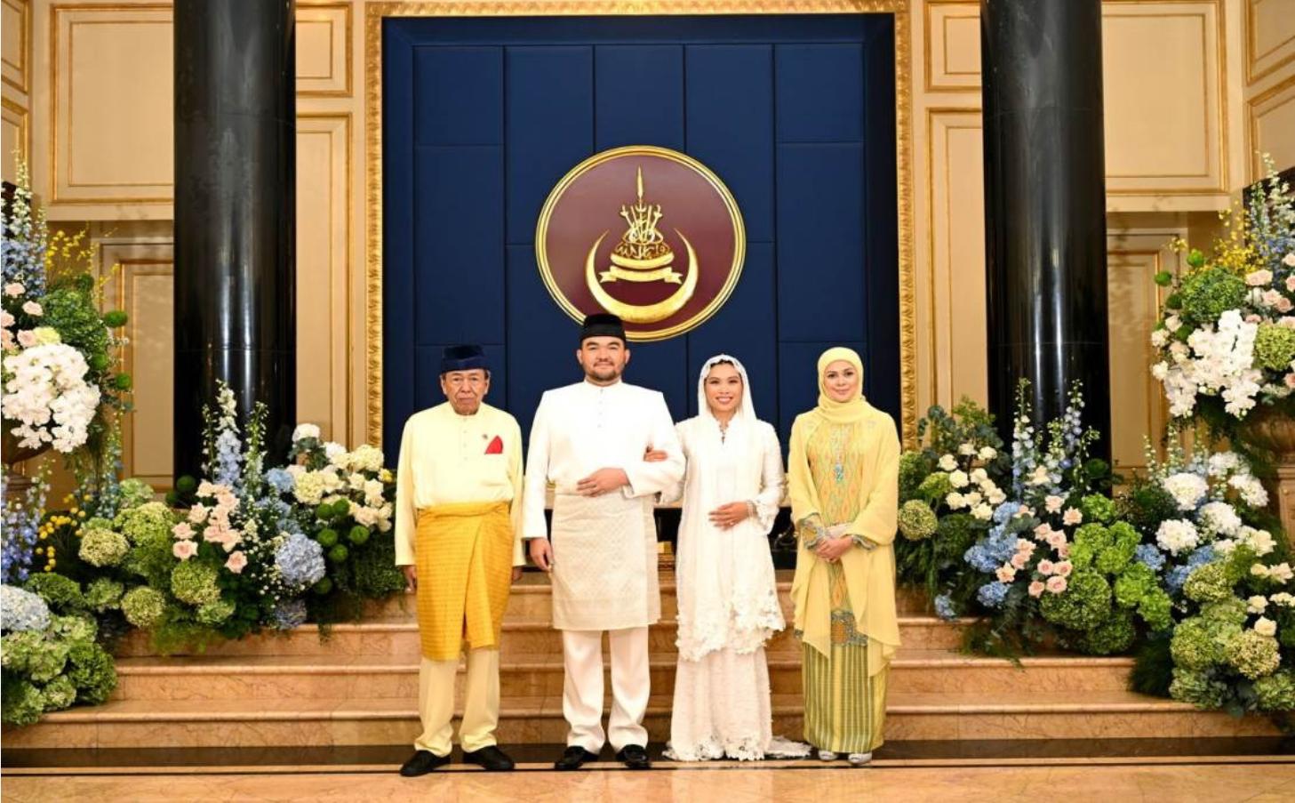 சிக் அஃப்ஸா ஃபாடினி டத்தோ அப்துல் அஸிஸைக் கரம் பிடித்தார் சிலாங்கூர் ராஜா மூடா