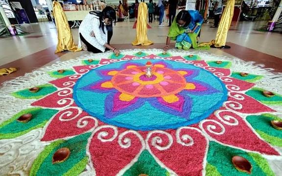 தீபாவளித் திருநாளை முன்னிட்டு உயர்க்கல்விக்கூடங்களில் இயங்கலையில் கற்றல் – கற்பித்தல்