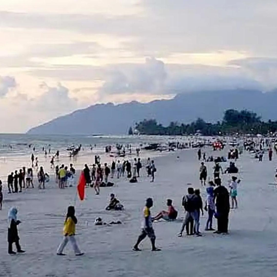 லங்காவி செனாங் கடற்கரையில் நீந்தச் சென்ற இருவர் மூழ்கி உயிரிழப்பு