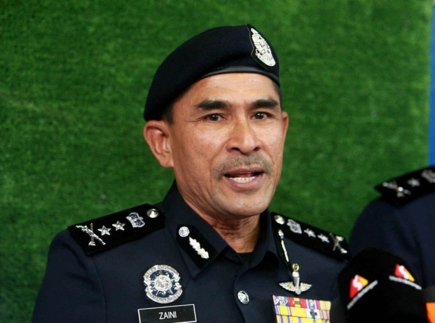 சிலாங்கூரில் 79 பள்ளிகள், தங்கும் விடுதிகளில் காவல்துறை திடீர் ஆய்வு!