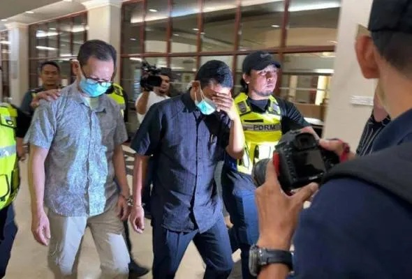 குற்றச்சாட்டை மறுத்து விசாரணை கோரினார் முதிர் நிலை போலீஸ் அதிகாரி