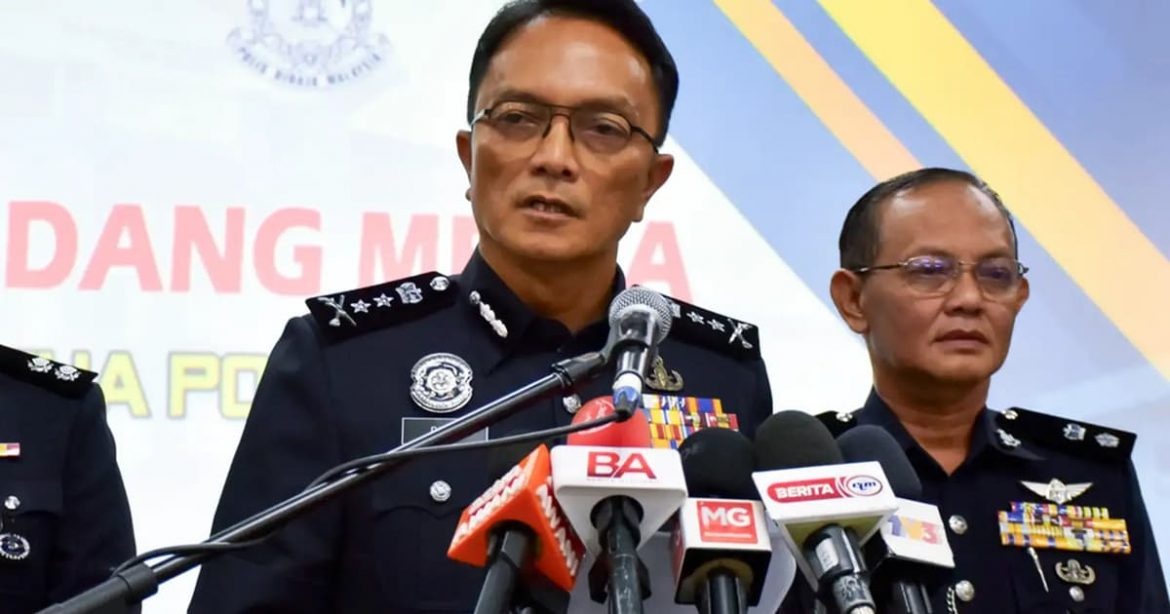 ஐந்தாம் படிவ மாணவர்கள் நால்வர் கைது செய்யப்பட்டுள்ளனர்