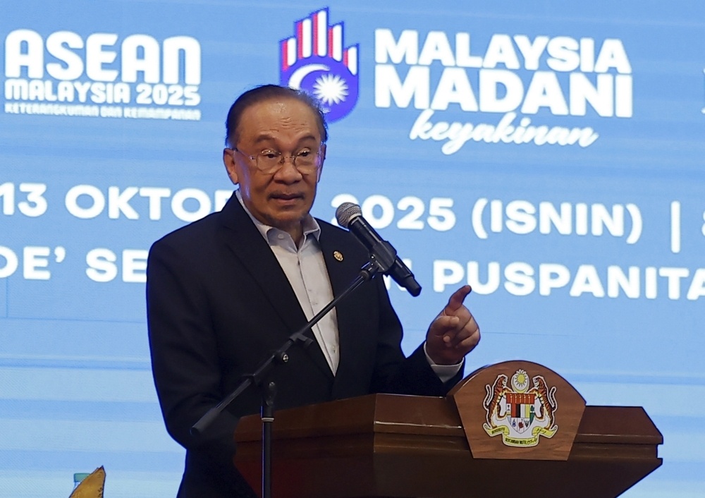 மாணவர்களுக்கு ஒழுக்கத்தையும், நெறிமுறைகளையும் கற்றுக் கொடுப்பதில் கவனம் செலுத்துங்கள் – கல்வி அமைப்புகளுக்கு அன்வார் வலியுறுத்து!