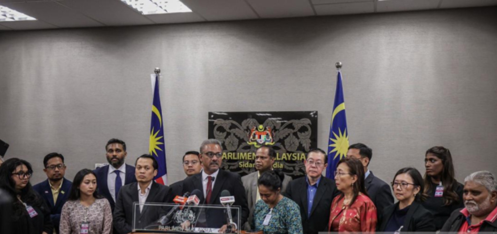 பன்னீர்செல்வம் வழக்கு விசாரணையை உறுதிப்படுத்துமாறு சைஃபுடினுக்கு எம்.பி.க்கள், அரசு சாரா நிறுவனங்கள் வலியுறுத்து