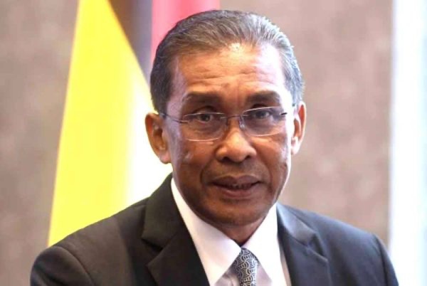 சிறப்பு மக்களவைக் கூட்டம் கூட்டப்பட வேண்டும்: பாஸ் கோரிக்கை