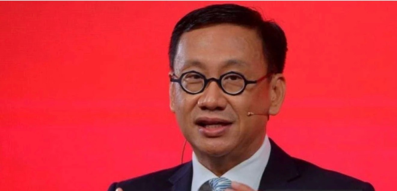 கோலாலம்பூர் விமான நிலையத்தின் பிரச்னைகளுக்கு தீர்வு காண்பீர்  