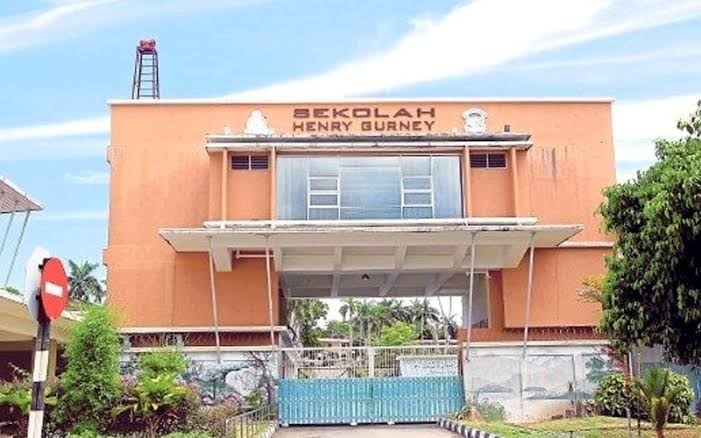 பதின்ம வயது இளைஞர் ஹென்றி கர்னி சீர்திருத்தப்பள்ளிக்கு அனுப்பப்பட்டார்