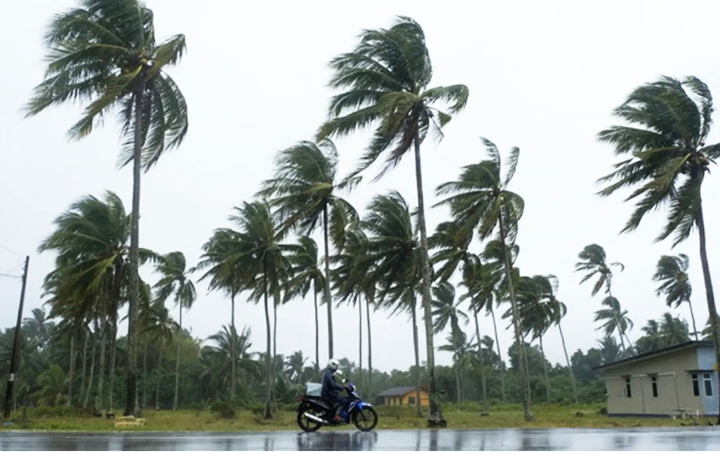 வெப்பமண்டல Senyar புயல் தீவிரமடைந்தது: அடுத்த 24 நேரத்திற்கான அவசர எச்சரிக்கையை விடுத்தது மெட்மலேசியா