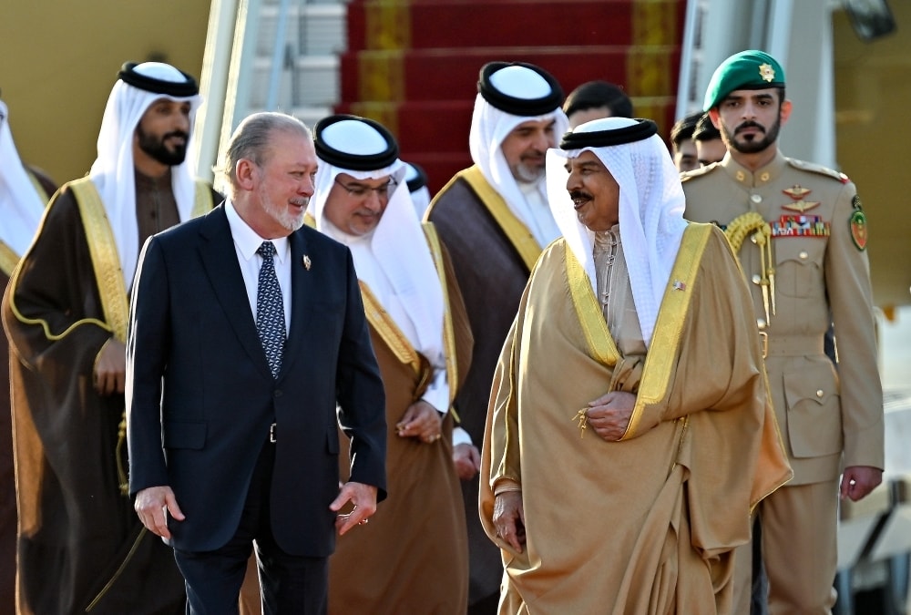 3 நாட்கள் அரசு முறைப் பயணமாக பஹ்ரைன் சென்றடைந்தார் மாமன்னர் சுல்தான் இப்ராஹிம்!