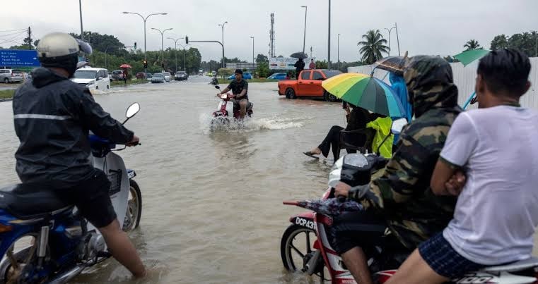 6 மாநிலங்களில் வெள்ளம்: பாதிக்கப்பட்டோர் எண்ணிக்கை 8,282 ஆக உயர்வு!