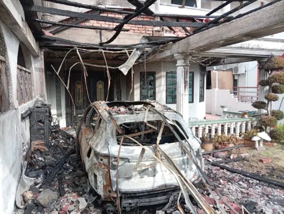 புக்கிட் சீனா தீ விபத்து தொடர்பாக சிலாங்கூரைச் சேர்ந்த 26 வயது பெண் உட்பட இருவர் கைது