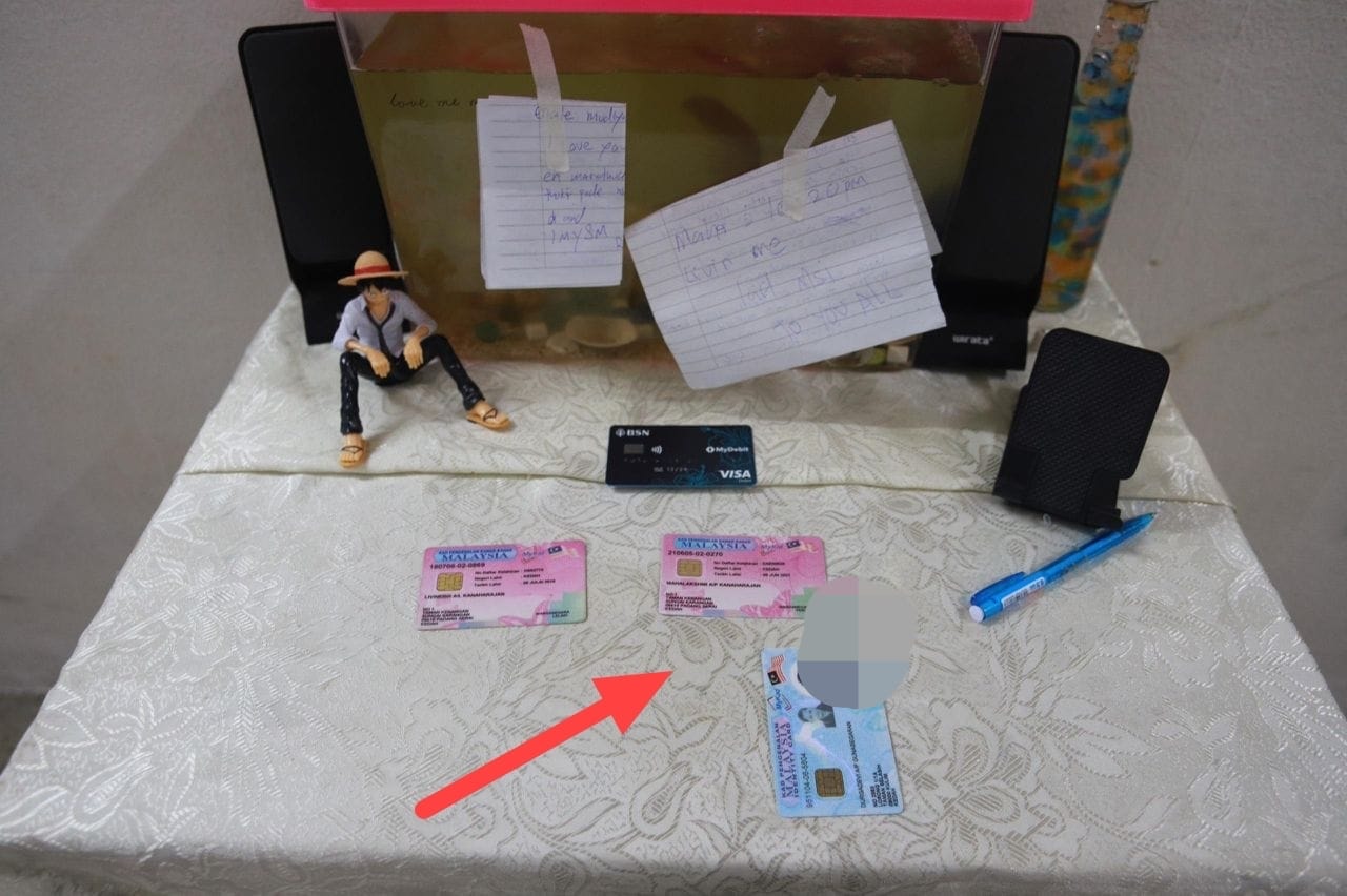 மகளைக் கொலை செய்து விட்டு தூக்கில் தொங்கிய துர்க்கா தேவியின் இரண்டு கடிதங்கள் மீட்பு