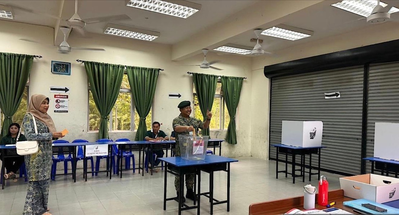 சபாவில் இராணுவம், போலீஸ் துறையைச் சேர்ந்தவர்களுக்கான முன்கூட்டியே வாக்குப்பதிவு துவங்கியது