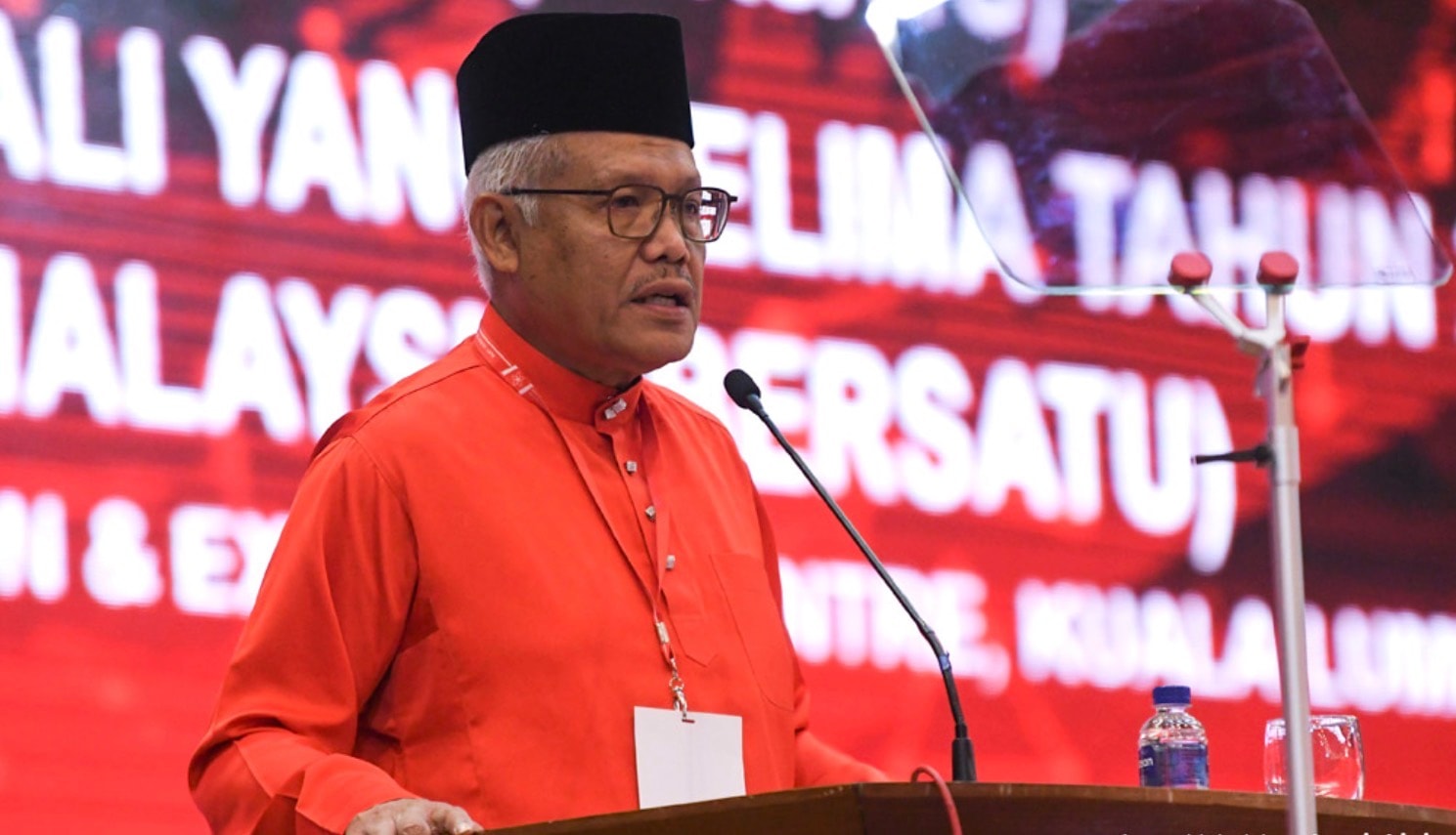 ஹம்ஸா ஸைனுடினை அகற்றவது தற்கொலைக்குச் சமமாகும்