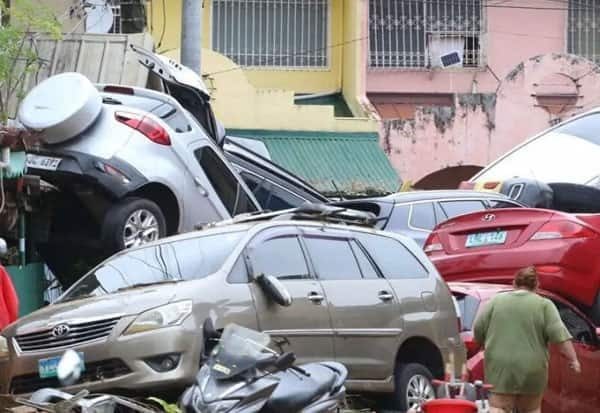 பிலிப்பைன்சைப் புரட்டி போட்ட கடும் சூறாவளி: 26 பேர் பலி