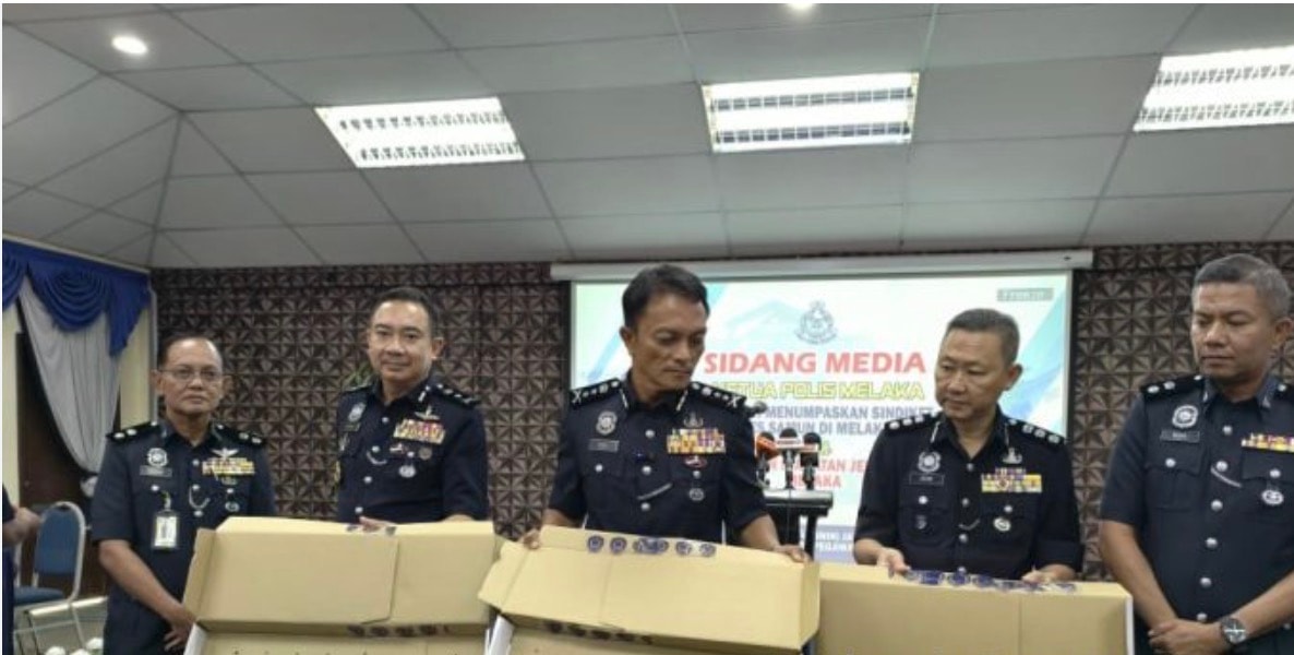 மூன்று கொள்ளையர்கள் சுட்டுக் கொல்லப்பட்டனர்