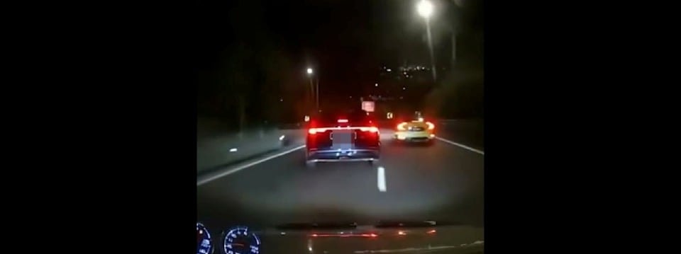 காரை வேகமாகச் செலுத்திய ஓட்டுனர் விசாரணைக்கு அழைக்கப்பட்டுள்ளார்