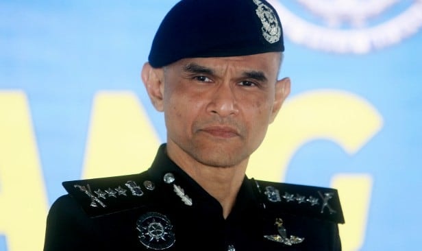 கம்போங் பாப்பான் வீடுகள் உடைப்பை எதிர்த்த 14 பேர் விசாரணைக்குப் பிறகு போலீஸ் ஜாமீனில் விடுவிப்பு