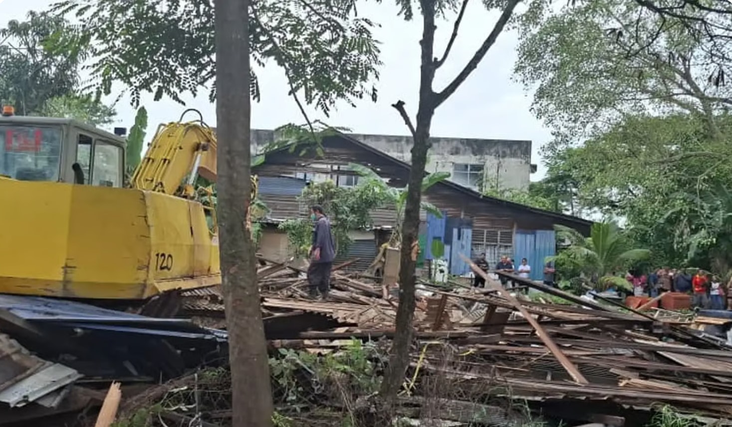 கம்போங் ஜாலான் பாபானில் இன்று காலியாக உள்ள வீடுகள் மட்டுமே அகற்றப்படும் - சட்டமன்ற உறுப்பினர் லியோங் தக் சீ உறுதி! 