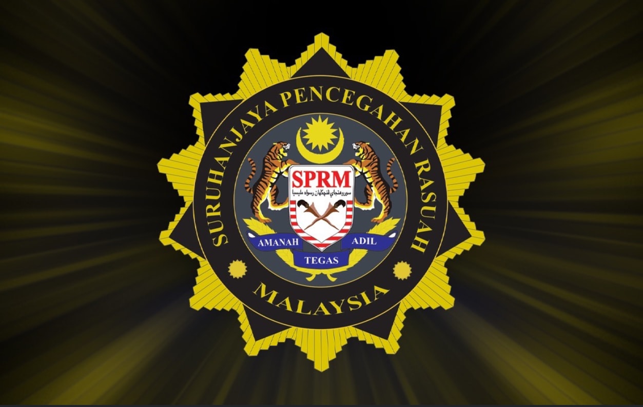 வழக்கறிஞர் நிறுவனங்களில் லஞ்சம் பெற்ற 49 வங்கி அதிகாரிகள் குற்றஞ்சாட்டப்படுவர்