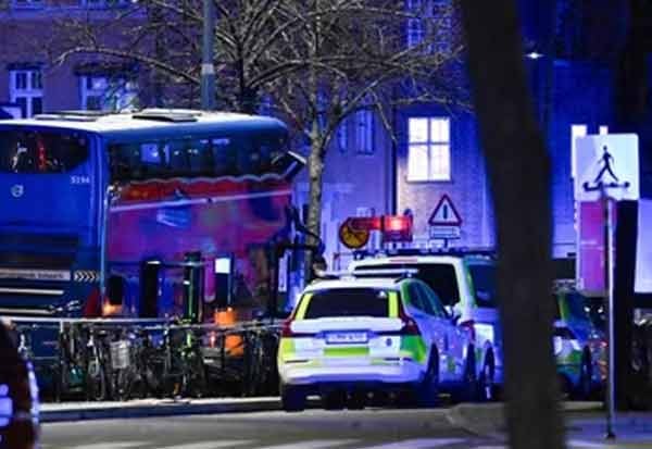 ஸ்வீடனில் கூட்டத்தில் பேருந்து புகுந்ததில் 6 பேர் பரிதாப பலி