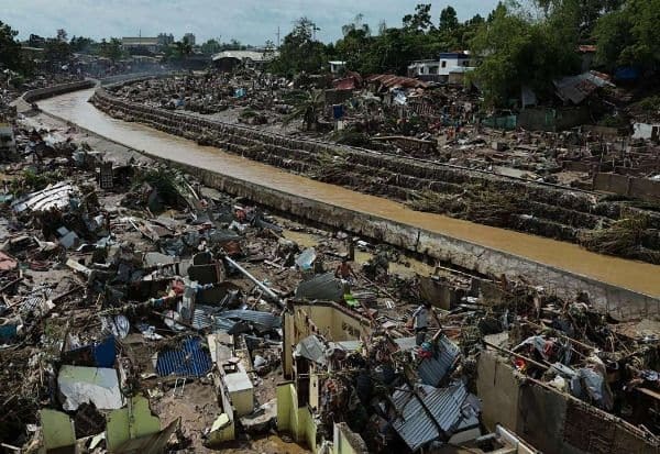 பிலிப்பைன்சில் அவசரநிலை அறிவிப்பு